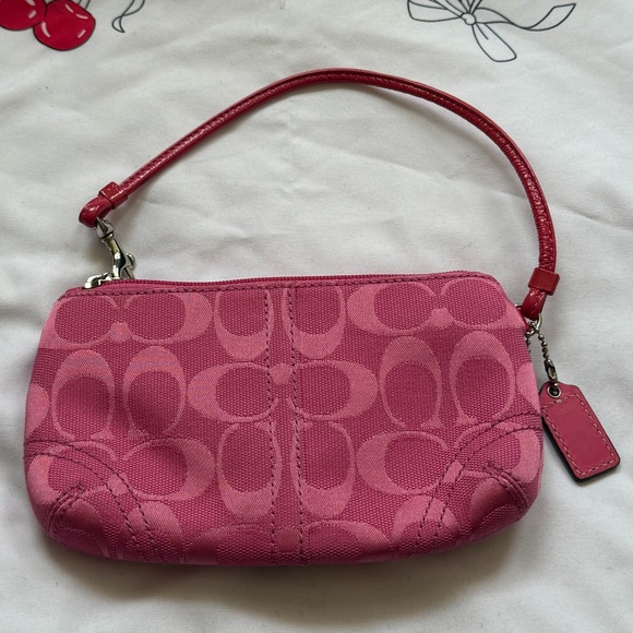 Y2K Coach Pink Wristlet Clutch with Buckle Rare - Picture 2 of 8